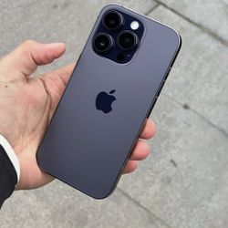 IPhone 14 Pro Unlocked / Liberado 👌 (Different Colors Available)