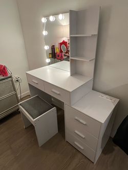 White Vanity Desk with Lighted Mirror and Stool