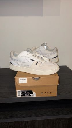 NIKE SQUASH-TYPE
