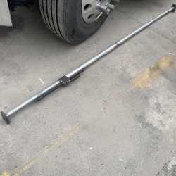 Semi cargo pole