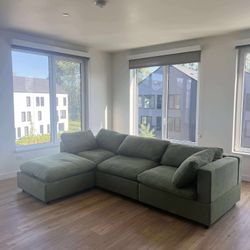 New in Box - Sectional Cloud Couch - free local delivery 