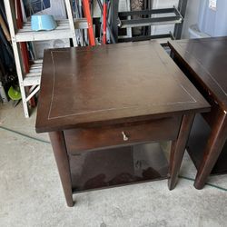 End Tables For Bedroom