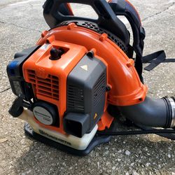Husqvarna 150bt blower likes new firmmmm.
