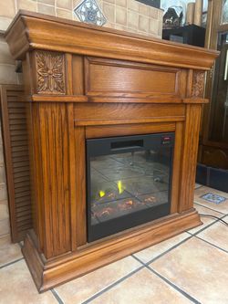 Electric Fireplace Mantel with Remote - Carved Oak Finish (Like New!)