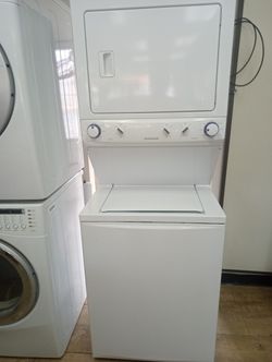 Frigidaire Stackable 27" Washer And Dryer 