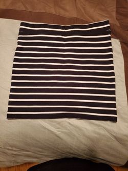 Skirt size small