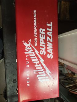 MILWAUKEE SUPER SAWZALL VERY LIGHT USE