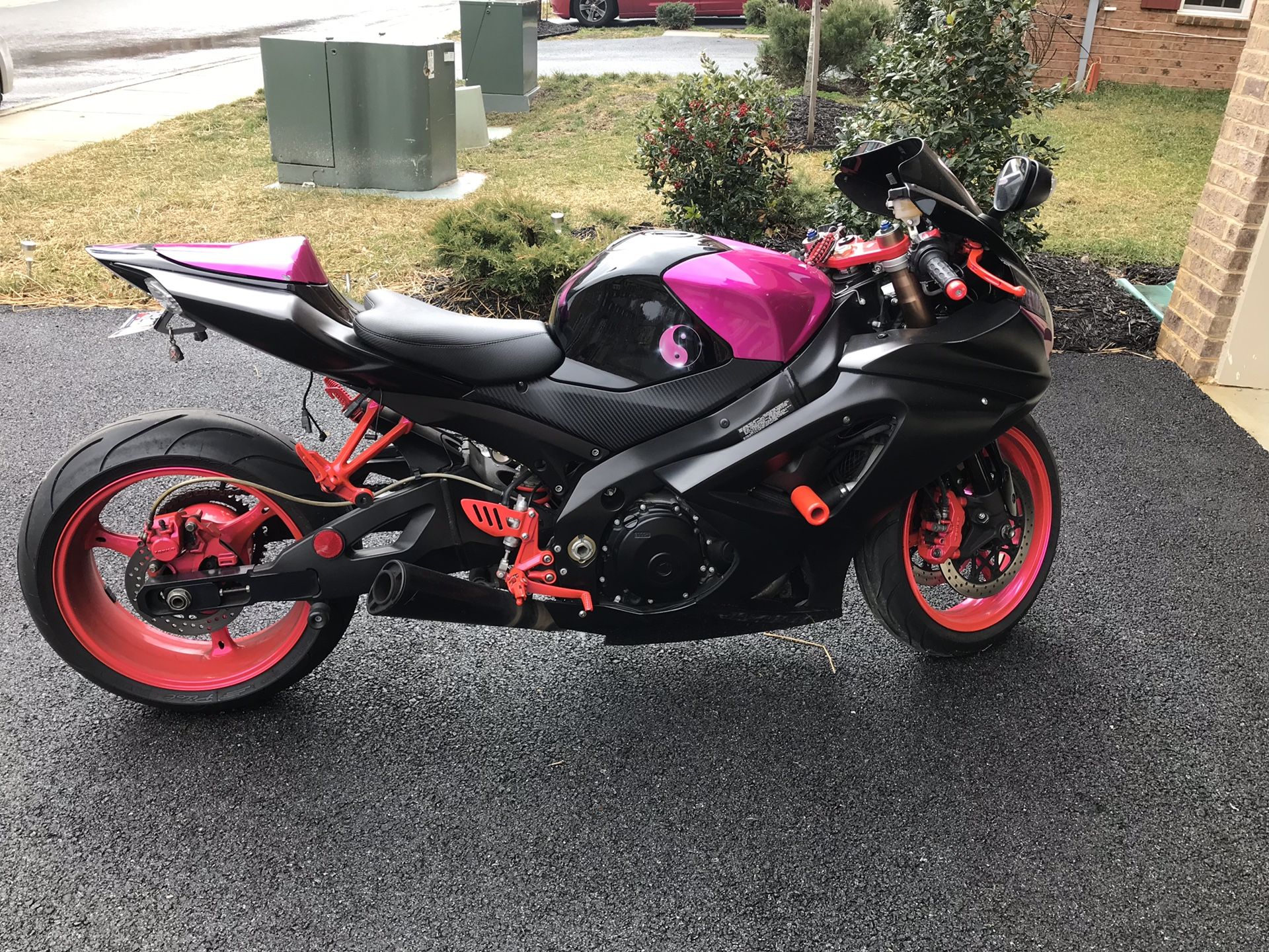 08 GSX-R1000 motorcycle