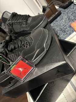 Black Cat Jordan 4s