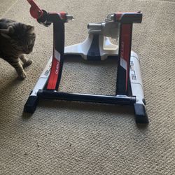 Red/black/white, Elite/ Qubo Fluid, Bicycle Stand,