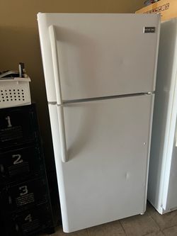 Frigidaire Refrigerator