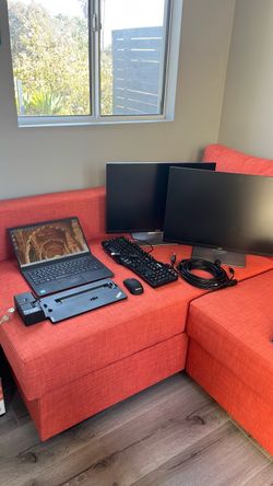 Lenovo Thinkpad X1 Carbon + Docking Station + 2x 24” Dell Monitor + Keyboard + Mouse + All Cables