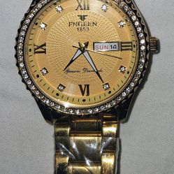 New Men's FNGEEN Custom Gold Watch 