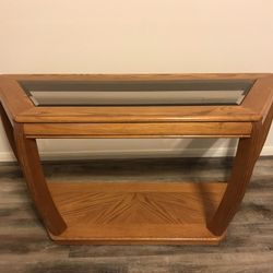 Sofa Table With Glass Excellent Condition 