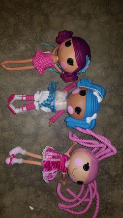 3 Lalaloopsy dolls