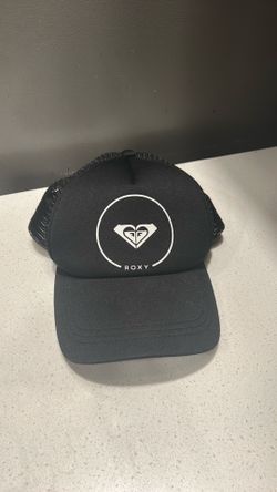 woman’s roxy hat
