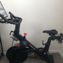 Peloton Bike