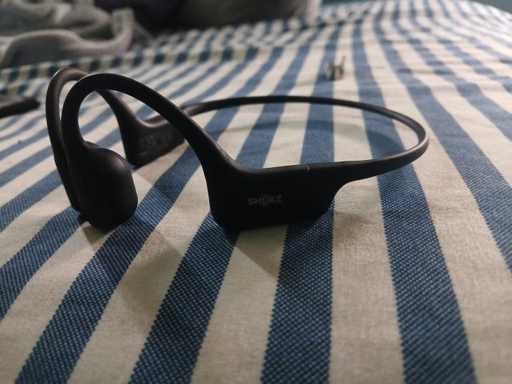 SHOKZ OPENRUN WIRELESS BT BC HEADPHONES