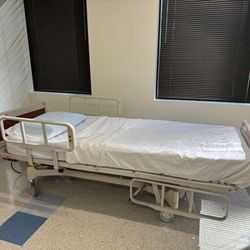 Hospital Electrical Bed $275!  🔥🔥