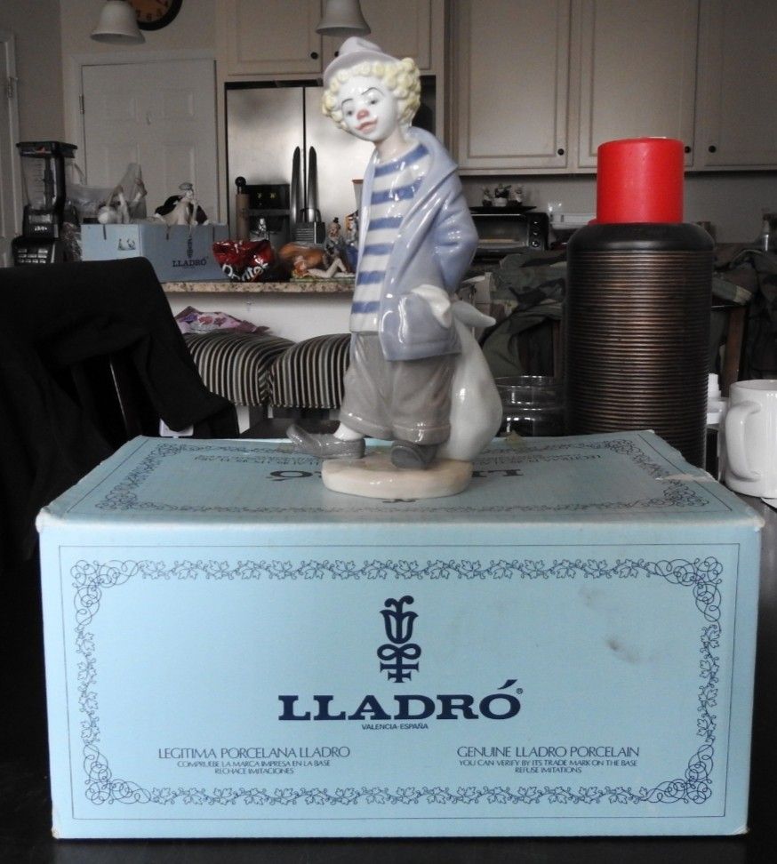 Lladro Vintage Spain Figurine