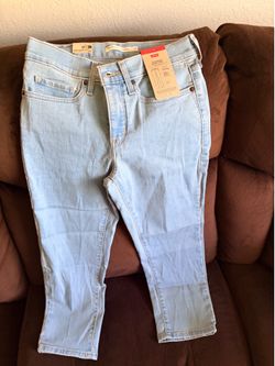 Levi’s 311 Shaping Skinny Capri