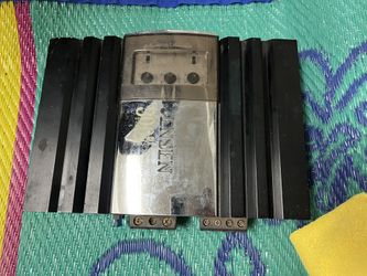 JENSEN 300WATT 2 CH CAR AMP