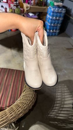 Girls white cow girl boots