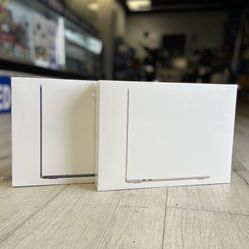 MacBook Air M2 Chip (New)