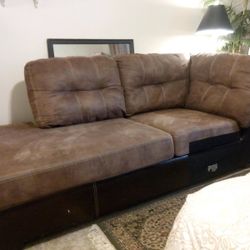 Sectional couch