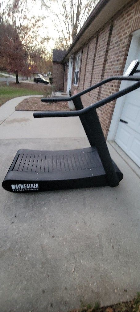 TrueForm Runner.  *Free Curbside Delivery 