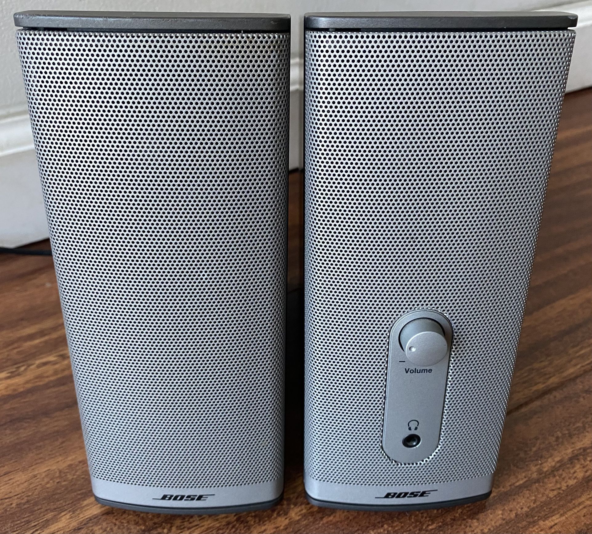 Bose Companion 2 Series II Multimedia Desktop Powered Speakers