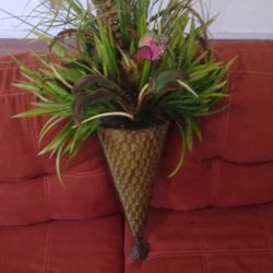 Wall Hanging Base With Beautiful Greenery There's A Butterfly You Can Add What You Like