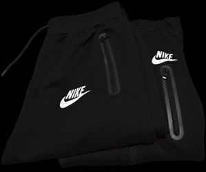 TECH SET - BLACK - BRAND NEW