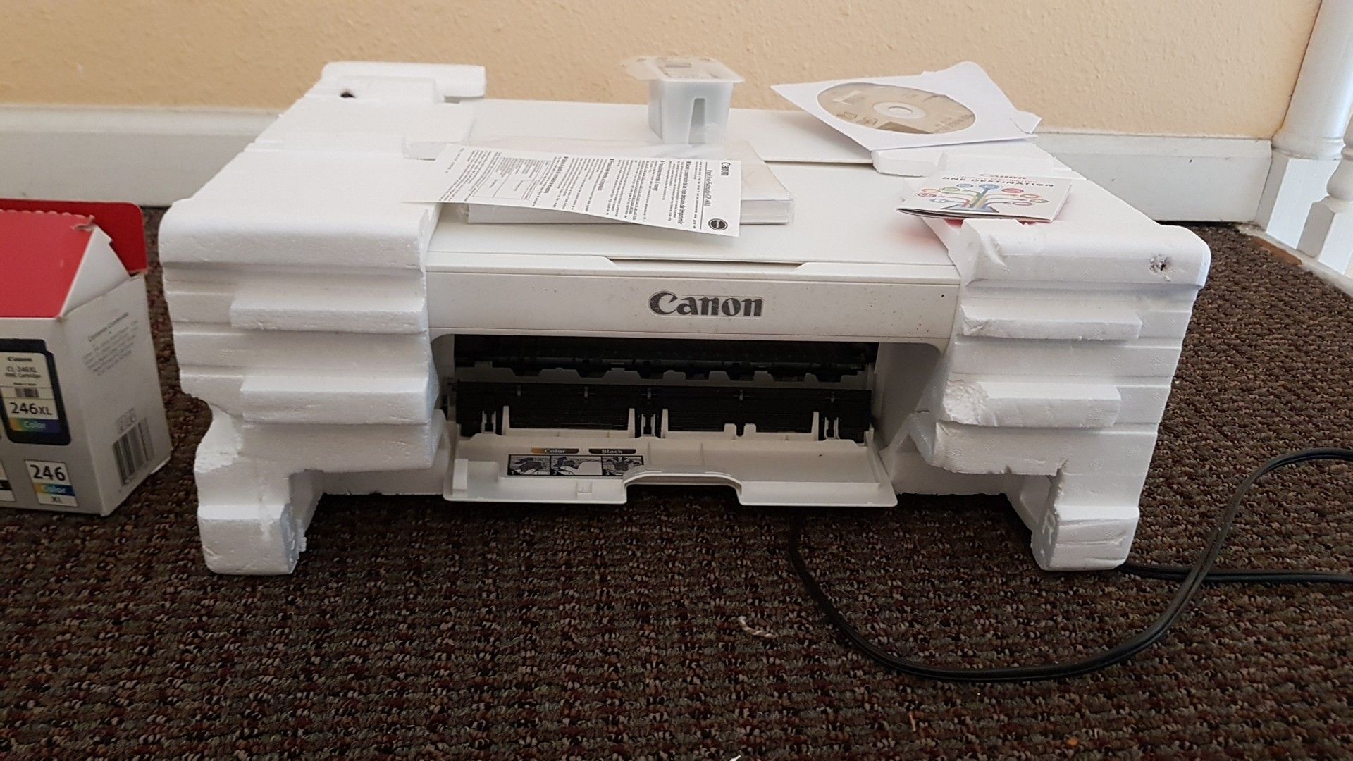 Canon Pixma MG2920 Printer/Copier/Scanner with extra unopened ink