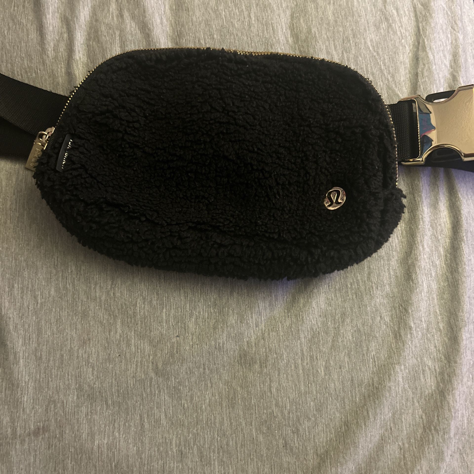 LuLulemon belt bag