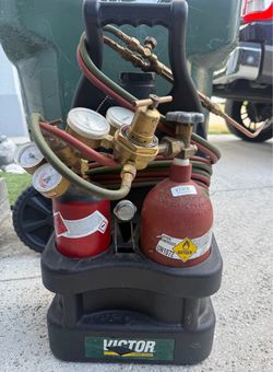 Portable Torch Kit with Oxygen and Acetylene Tanks