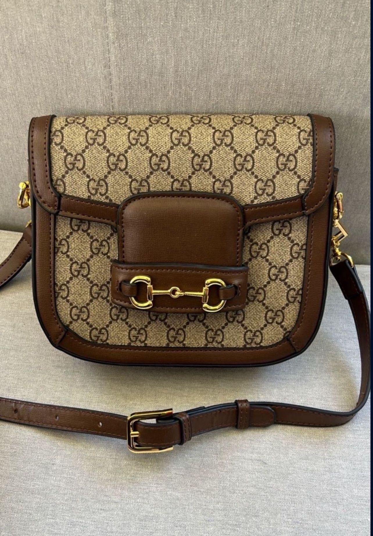 Gucci Canvas Brown Leather Horsebit Crossbody Bag Authentic Is $3300