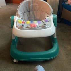 Baby Walker 2 Way Can Be Push around Price 19$. Pick Up.  In 72 and Grand View. E.  Tacoma 
