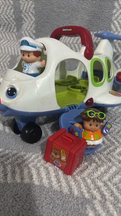 Fisher Price Little People Lil Movers Airplane with Figures