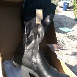 BRAND NEW WOMEN'S MNYC TALL LUG BOOT SIZE 9/8