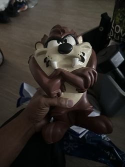 Vintage 1997 Warner Bros Taz Tasmanian Devil Statue Figure WB Studio Exclusive