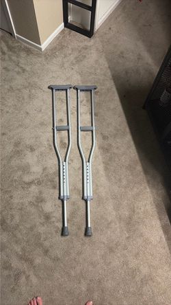Adjustable Aluminum Crutches