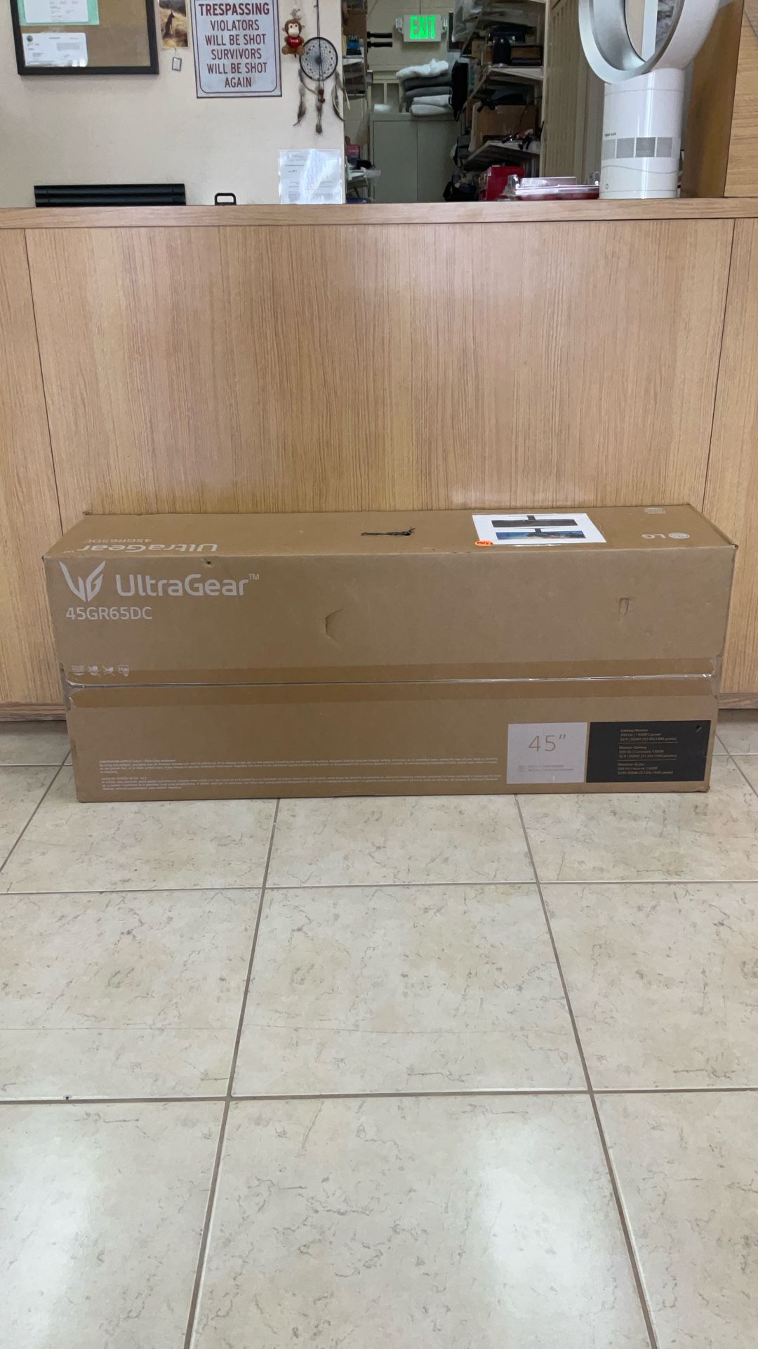 45” LG ULTRA GEAR 45GR65DC GAMING MONITOR.