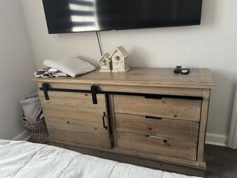 Rustic Console Barn door