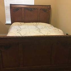 Ashley queen size sleigh bedroom set
