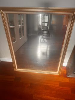 Gold mirror- 25.5wx32h