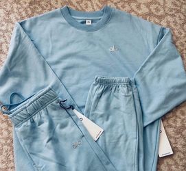 Alo Sky Blue Crewneck and Sweatpants Set Size S $85 FIRM **READ DESCRIPTION**