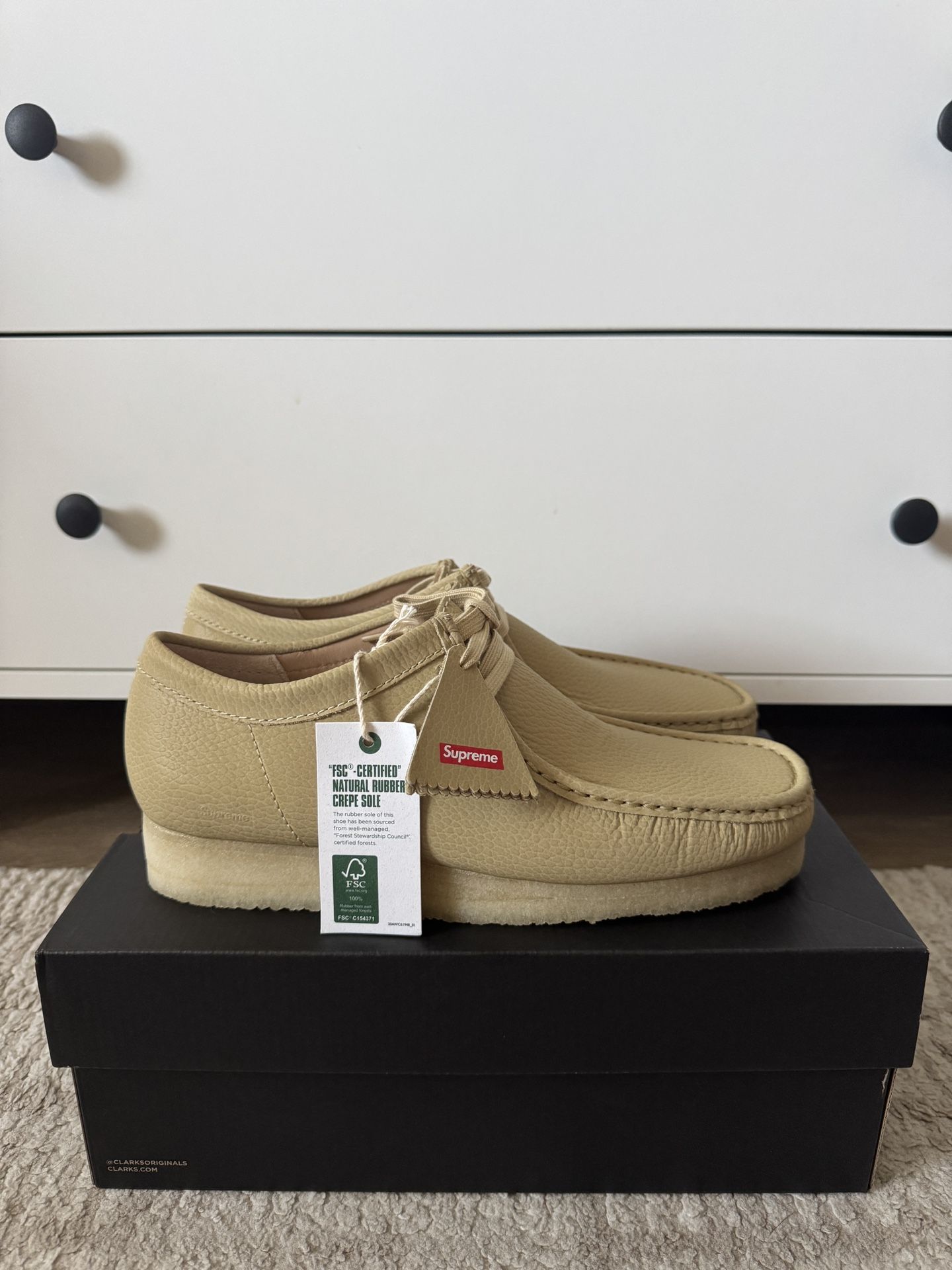 Supreme Clarks Wallabee Reflective - 9 US