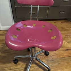 Pink Spinning chair