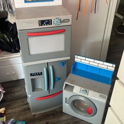 Kids play appliances